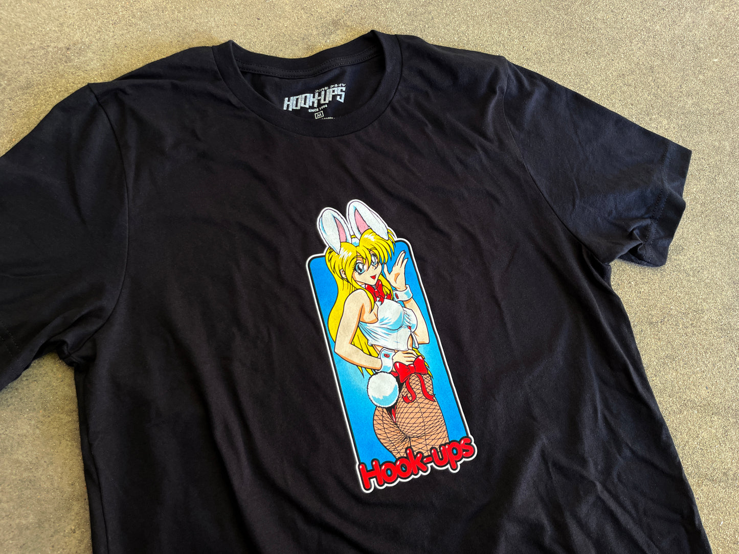 Bunny Girl T-shirt - BLACK