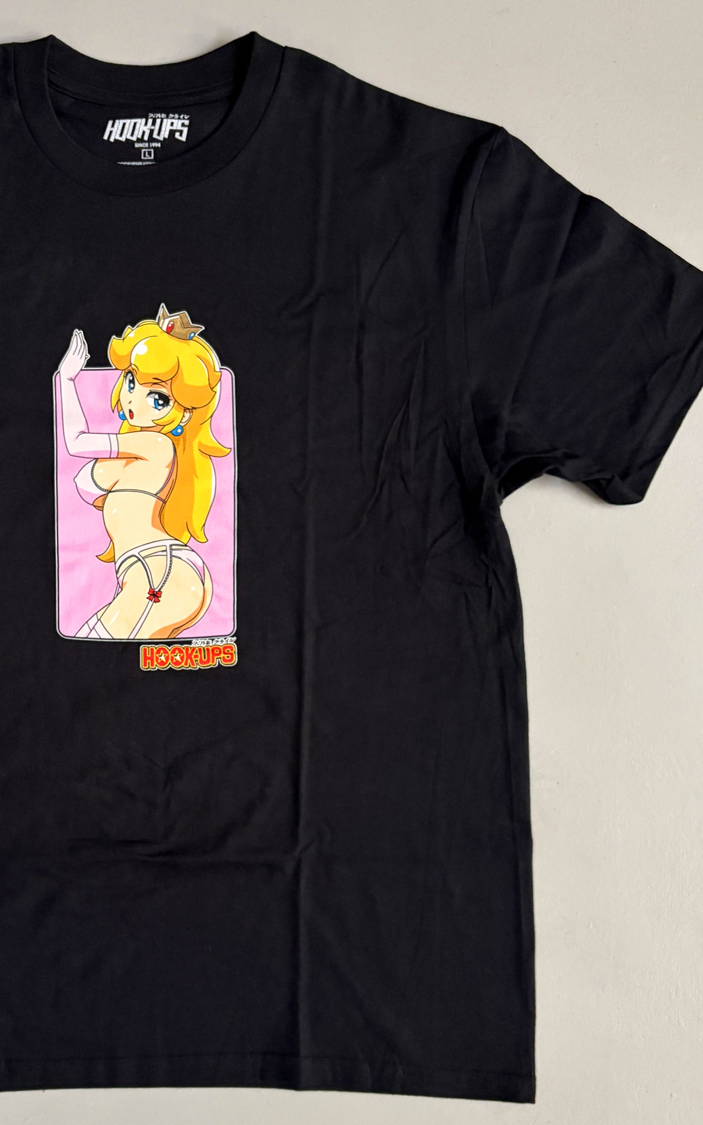 Peach T-shirt - BLACK