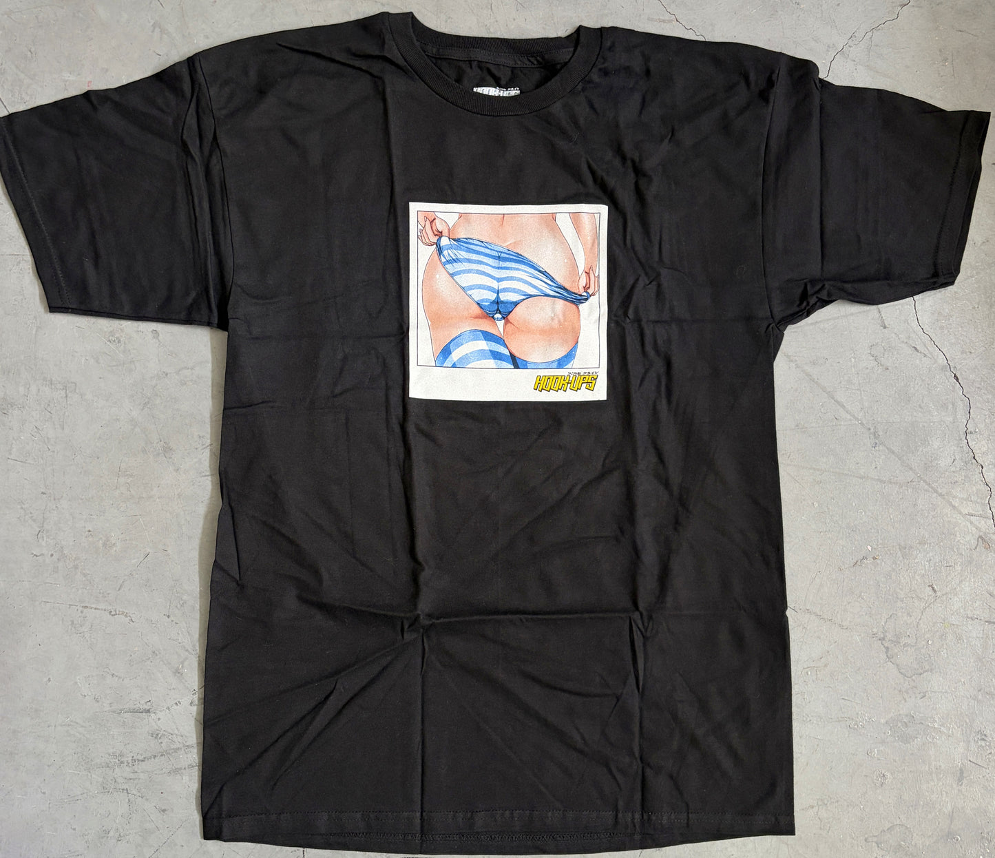 ASSisstant Akiko - BLACK T-SHIRT - NEW OLD STOCK FROM 2014
