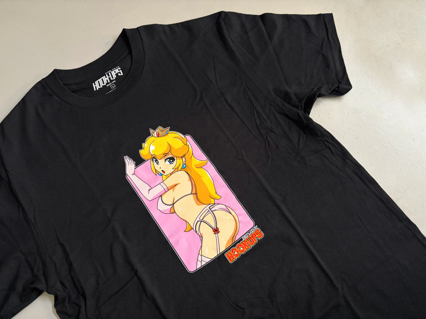 Peach T-shirt - BLACK